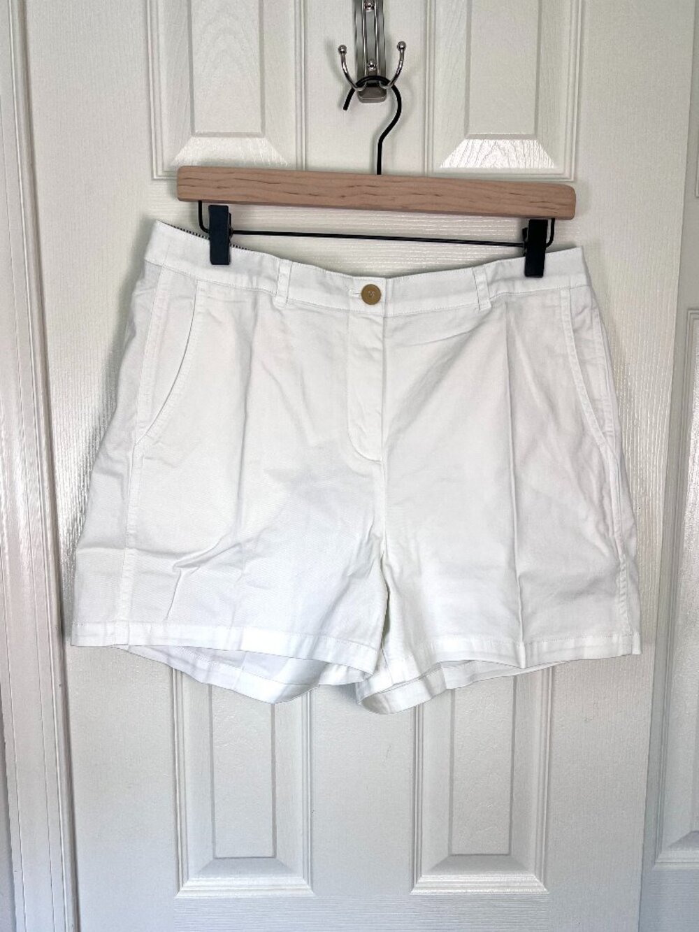 J. Crew 4" Heritage Chino Short White Size 8 NWT